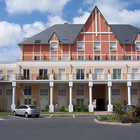 Les Marines 1 Et 2-4 By Interhome