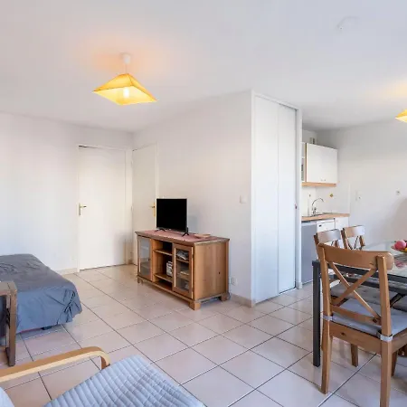 Daire Les Marines 1 Et 2-4 By Interhome *